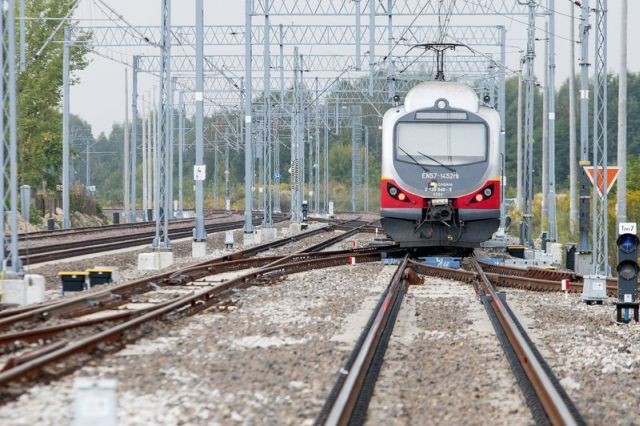 PKP Polskie Linie Kolejowe S.A. informuje : Wszystkie linie kolejowe w&#8230;