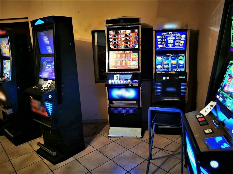 Kolejne nielegalne automaty do gier zabezpieczone przez KAS.