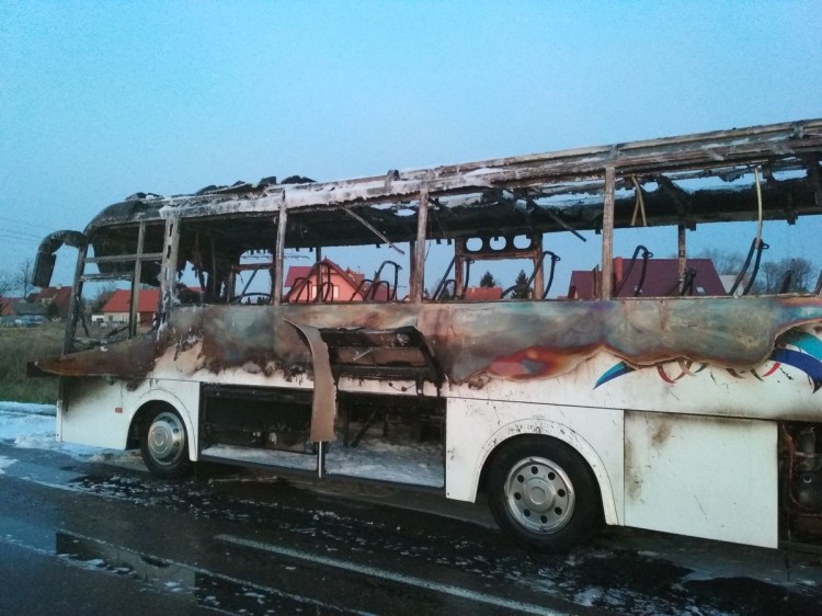 Pożar autobusu w Nowym Dworze Gdańskim. 23 pasażerom udało się ewakuować.&#8230;