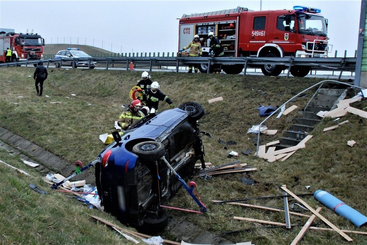 W wypadku na A1 kierowca poniósł śmierć na miejscu.